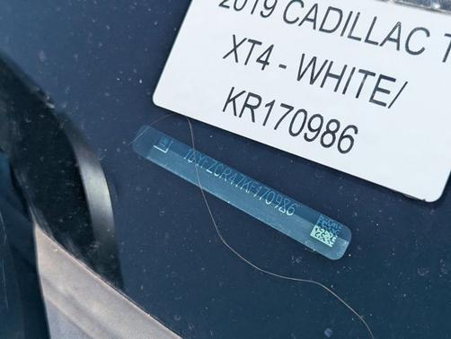 2019 Cadillac XT4 FWD Premium Luxury
