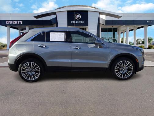 2024 Cadillac XT4 AWD Premium Luxury