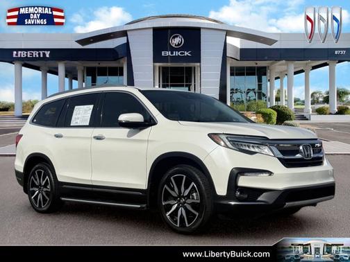 White 2019 Honda Pilot Touring 8-Passenger