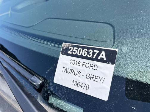 2016 Ford Taurus SE