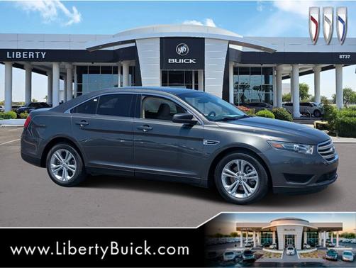 2016 Ford Taurus SE