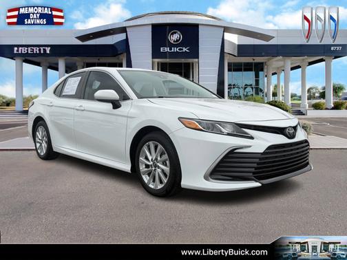 Ice 2024 Toyota Camry LE