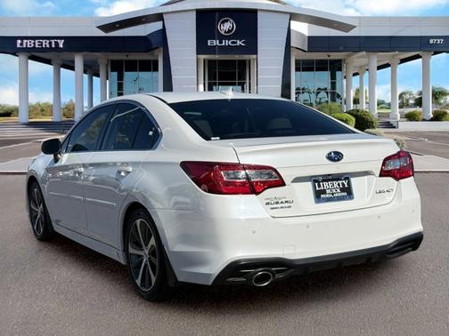 Crystal White Pearl 2018 Subaru Legacy 2.5i Limited