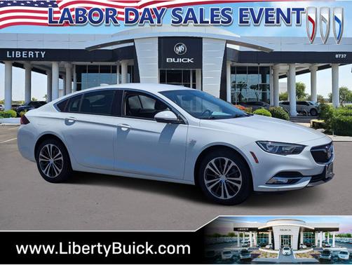 2018 Buick Regal Sportback Essence