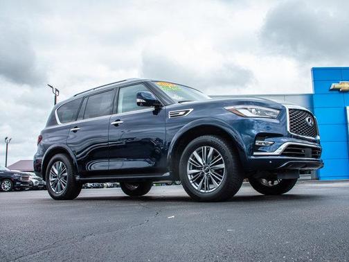 2022 INFINITI QX80 Luxe