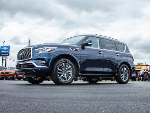 2022 INFINITI QX80 Luxe