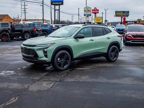 Cacti Green 2026 Chevrolet Trax FWD ACTIV