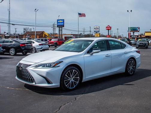2022 Lexus ES 250 Base