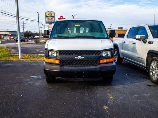 2009 Chevrolet Express 2500 Base