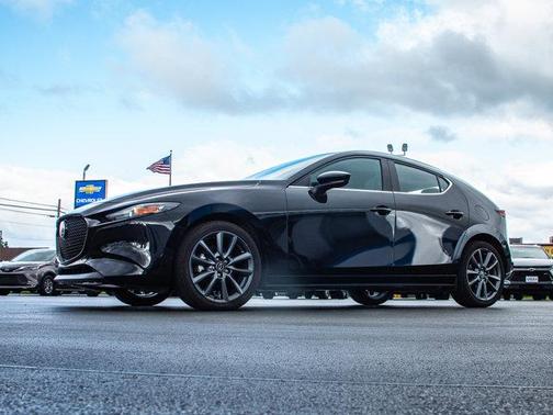 2024 Mazda Mazda3 FWD w/Preferred Package