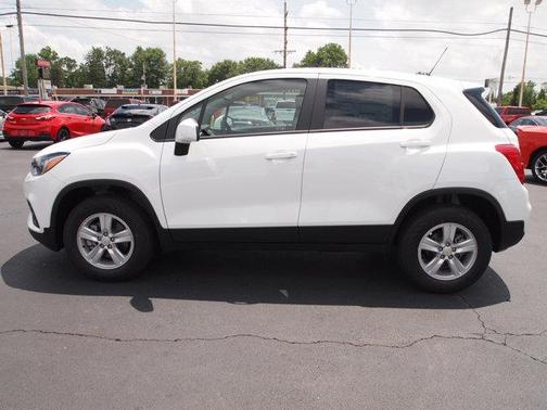 2022 Chevrolet Trax LS