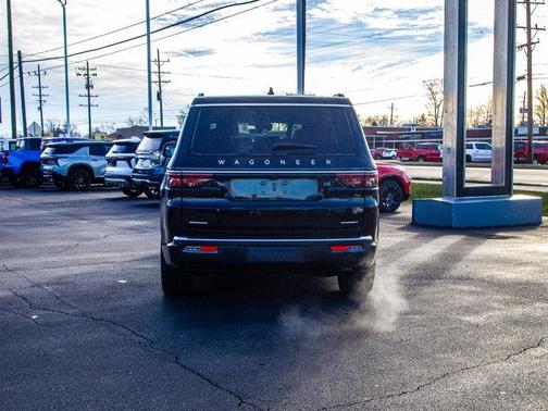 2022 Jeep Wagoneer Series II 4x4