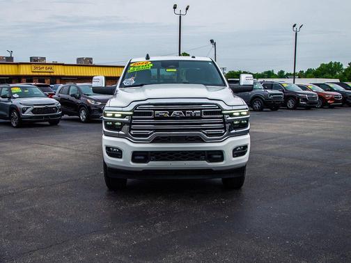 Bright White Clearcoat 2026 RAM 2500 Laramie Crew Cab 4x4 6'4' Box