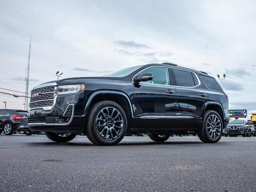 2022 GMC Acadia Denali