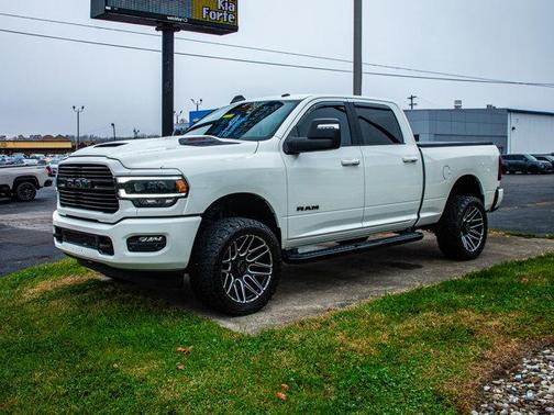 2024 RAM 2500 Laramie Crew Cab 4x4 6'4' Box