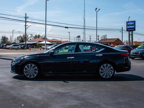 2023 Nissan Altima 2.5 SL