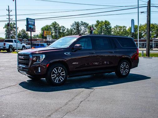 2023 GMC Yukon XL 4WD AT4
