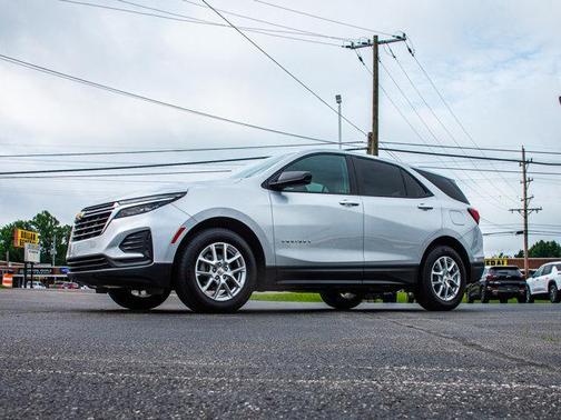 2022 Chevrolet Equinox LS