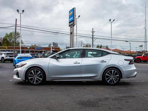 2023 Nissan Maxima SV Xtronic CVT