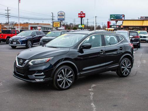 2022 Nissan Rogue Sport SL