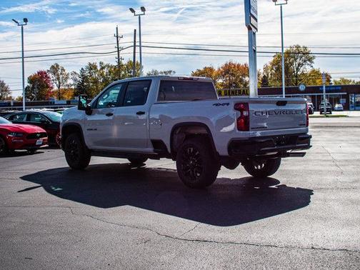 2026 Chevrolet Silverado 2500 Custom