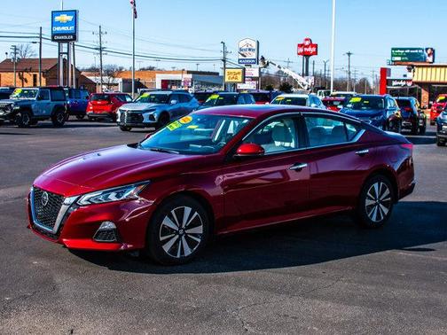 2022 Nissan Altima 2.5 SV