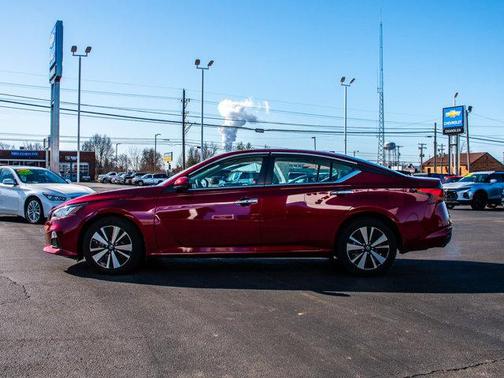 2022 Nissan Altima 2.5 SV