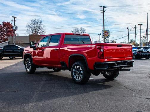 2026 Chevrolet Silverado 2500 Custom