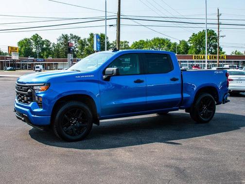 2022 Chevrolet Silverado 1500 Custom