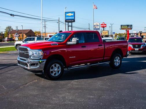 2024 RAM 2500 Big Horn Crew Cab 4x4 6'4' Box