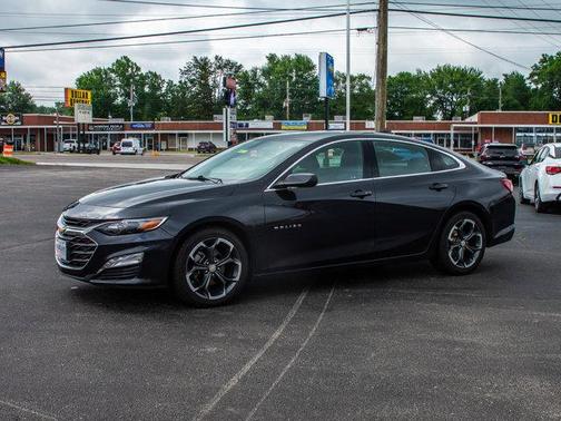 2022 Chevrolet Malibu FWD LT