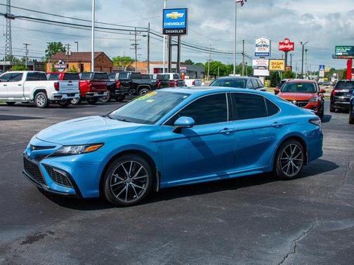 2023 Toyota Camry SE
