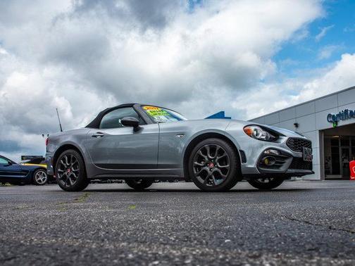 2017 FIAT 124 Spider Base