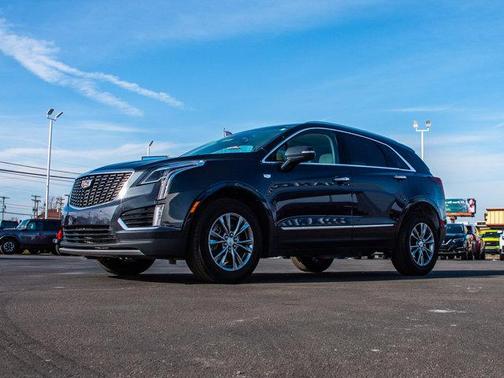 2022 Cadillac XT5 Premium Luxury