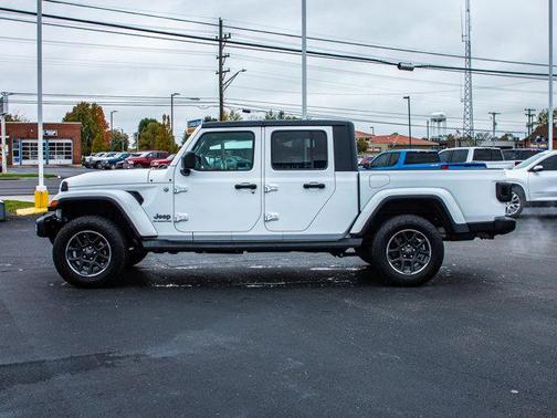 2021 Jeep Gladiator Overland