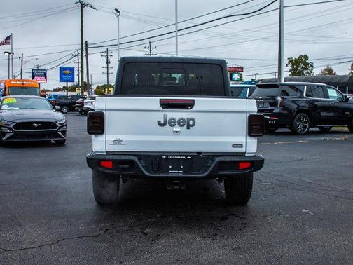 2021 Jeep Gladiator Overland