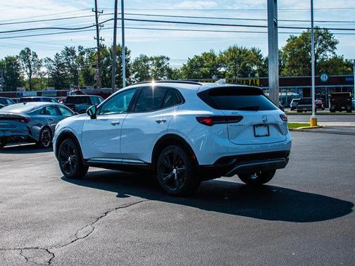 2021 Buick Envision FWD Essence