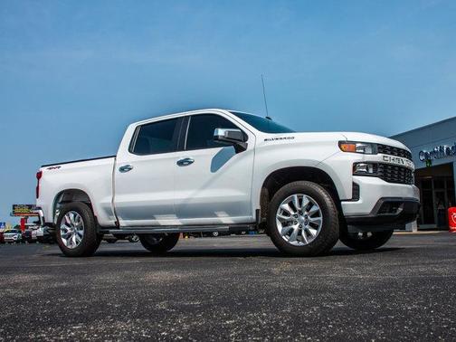 2022 Chevrolet Silverado 1500 Custom