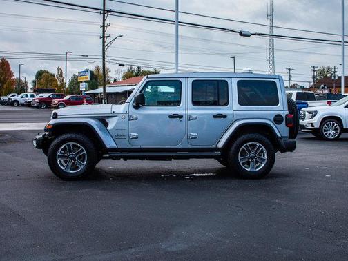 2020 Jeep Wrangler Unlimited Sahara