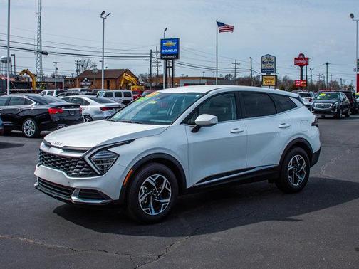 2024 Kia Sportage LX