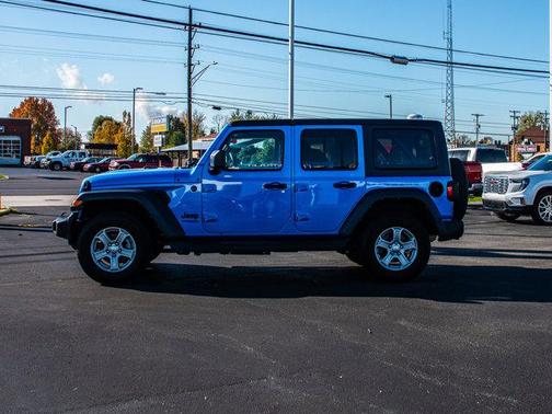 2022 Jeep Wrangler Unlimited Sport