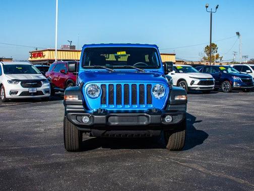 2022 Jeep Wrangler Unlimited Sport