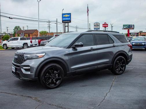 2023 Ford Explorer ST-Line