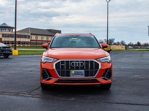 2023 Audi Q3 Premium 45 TFSI S line quattro Tiptronic