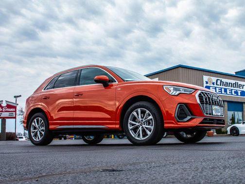 2023 Audi Q3 Premium 45 TFSI S line quattro Tiptronic