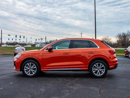 2023 Audi Q3 Premium 45 TFSI S line quattro Tiptronic