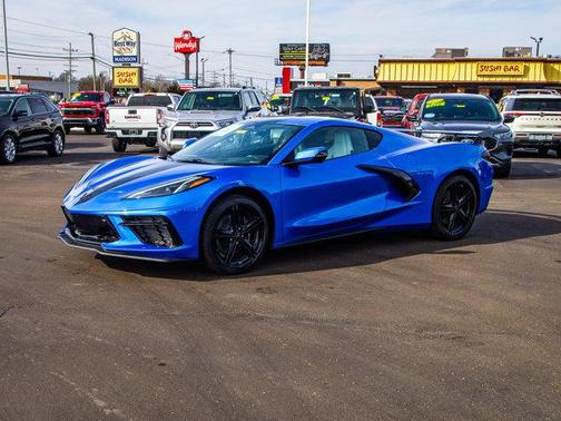 2026 Chevrolet Corvette Stingray w/2LT