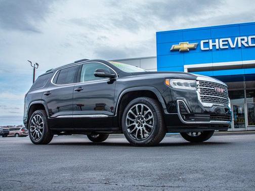 2022 GMC Acadia Denali
