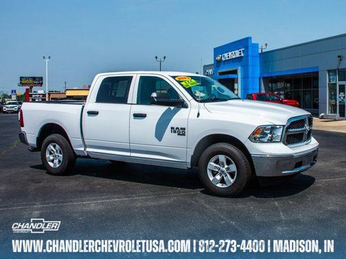 Bright White Clearcoat 2023 RAM 1500 Classic SLT