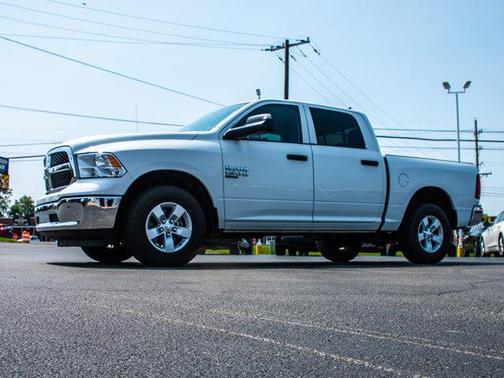 Bright White Clearcoat 2023 RAM 1500 Classic SLT